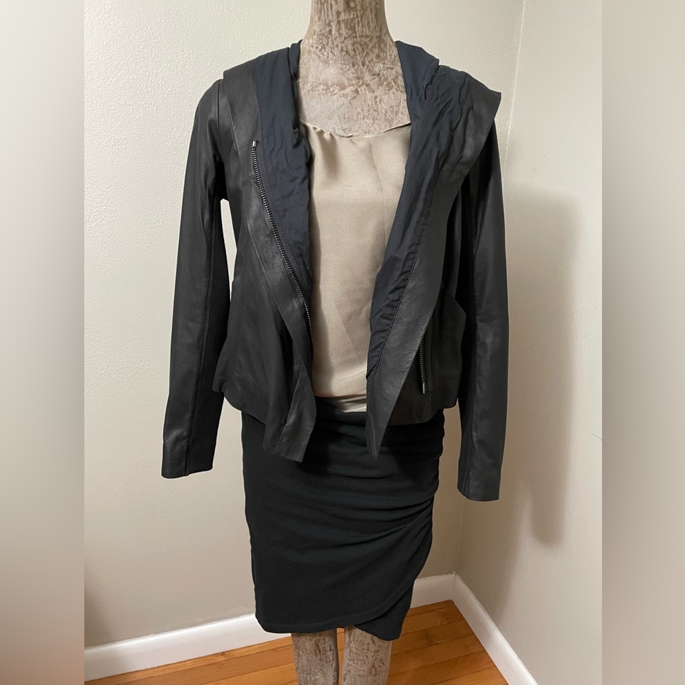 Vince scuba lamb skin leather jacket with hood size XS color black - Picture 2 of 8
